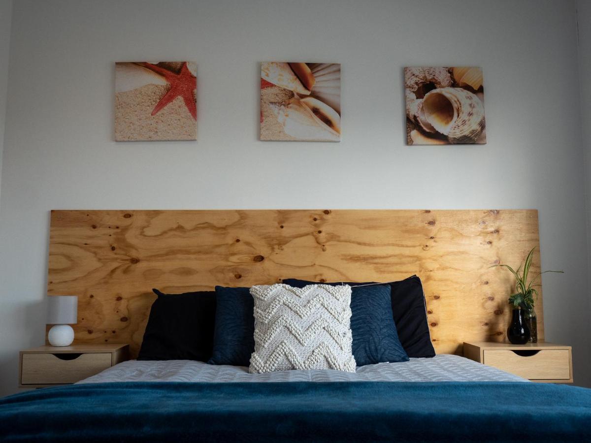 Surf N Stay Whangamata Exterior foto