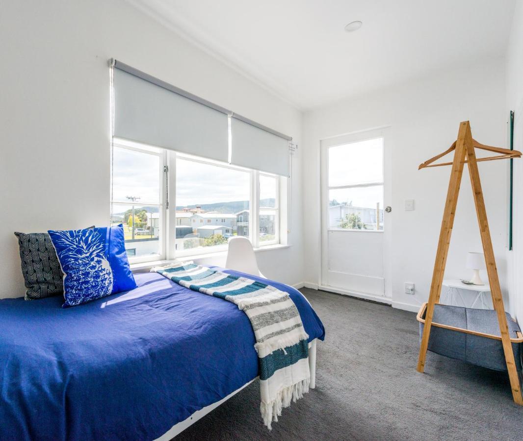 Surf N Stay Whangamata Exterior foto
